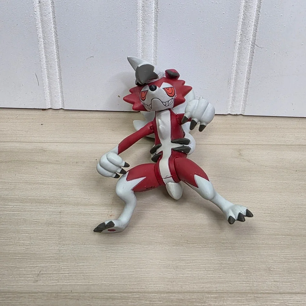 Tomy Pokemon Midnight Form Lycanroc Action Figure Red White F1917WCG01
